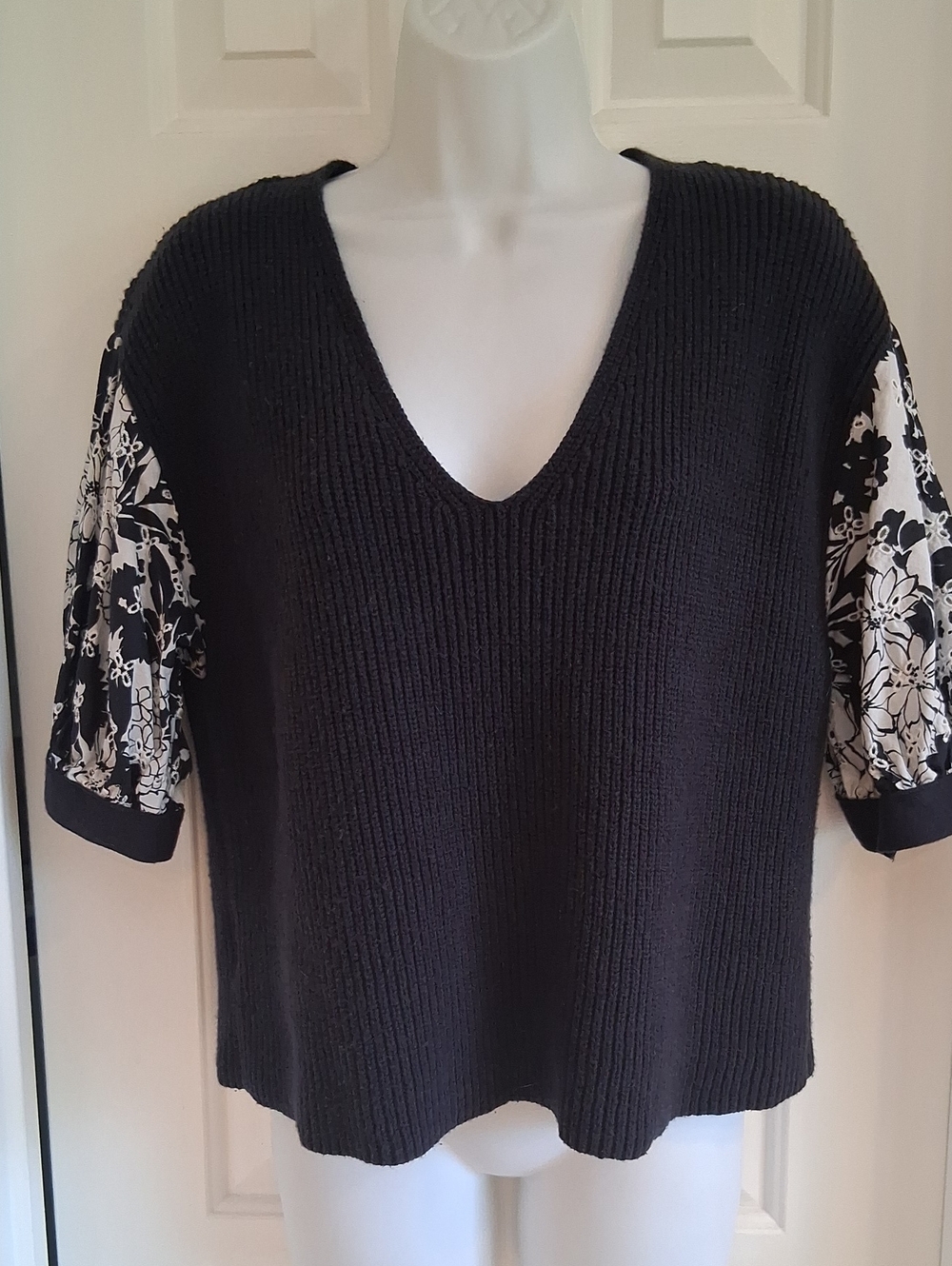 Ann Taylor Navy BLUE Puff Sleeve Sweater Small